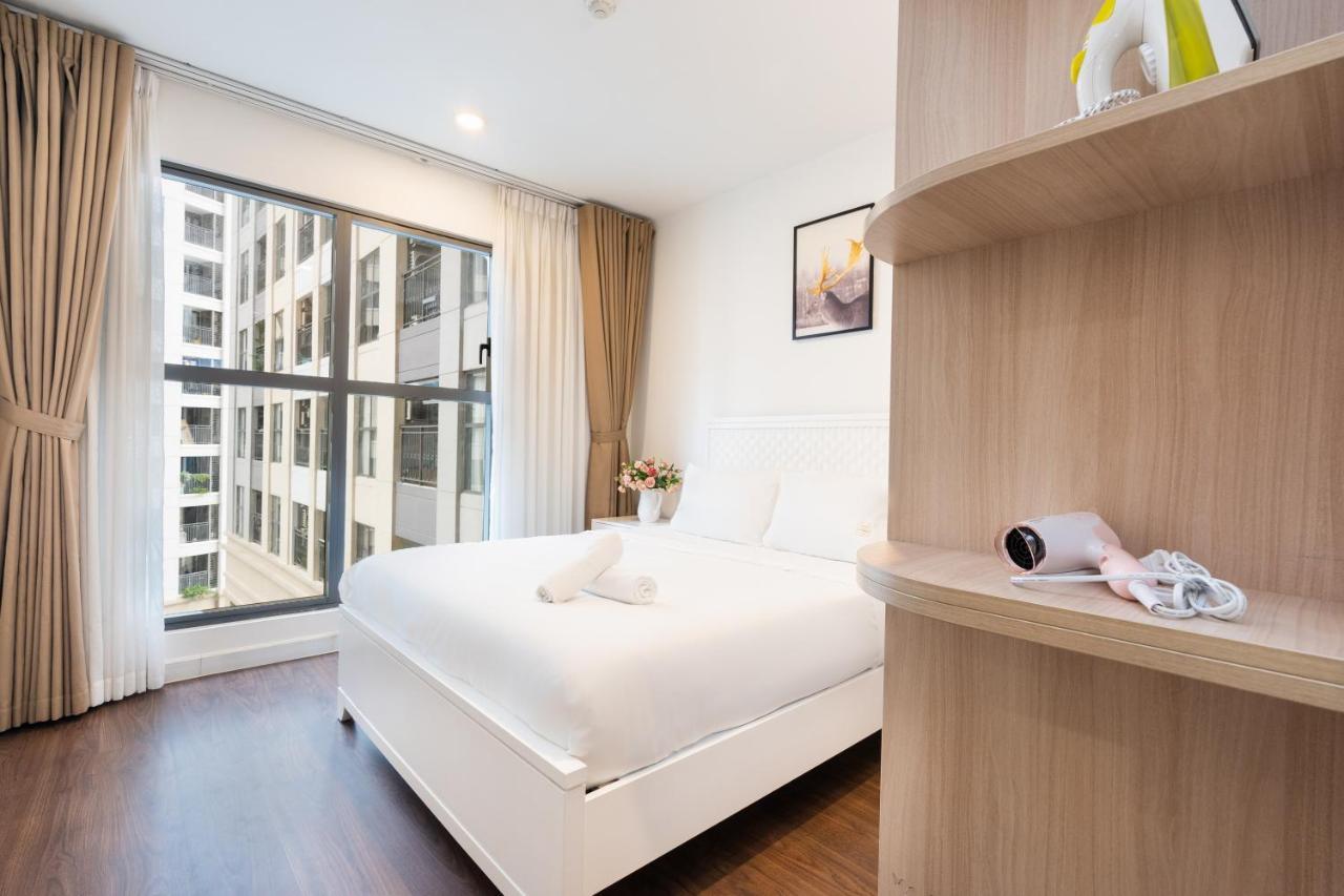 Saigon Royal 2 Bedroom In Center For 30 Nights Above